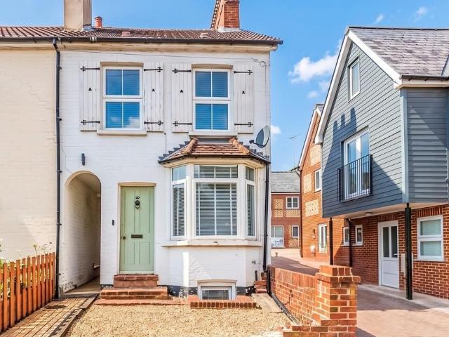 House for sale in Rose Hill, Pachesham Park