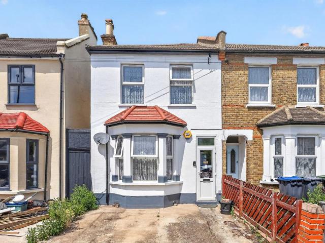 House for sale in London Borough of Croydon, Thornton Heath