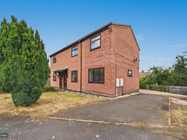 House for sale in Elmfield, Leicestershire