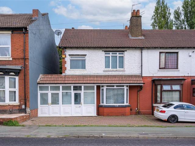 House for sale in Fallings Park, Park Village