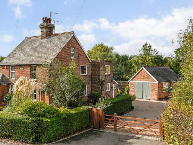 House for sale in Bloomsburys, Ashford