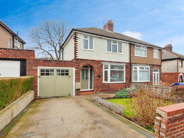 House for sale in Halton