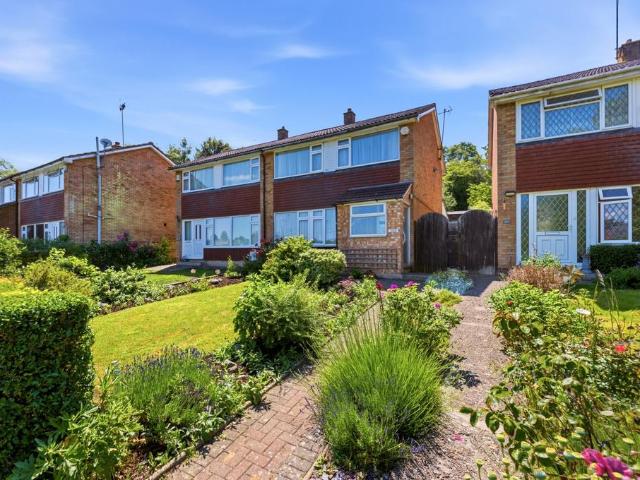 House for sale in Caddington, Bedfordshire
