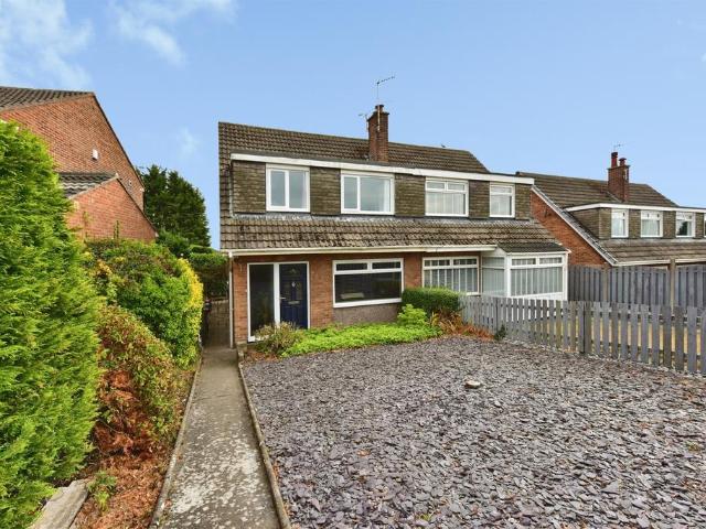 House for sale in Aston cum Aughton, Aston
