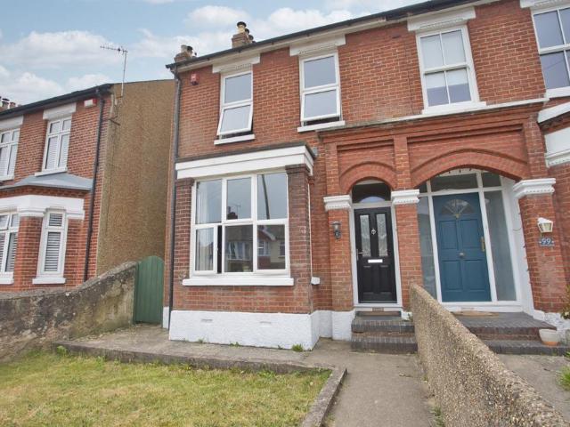 House for sale in River, Ash