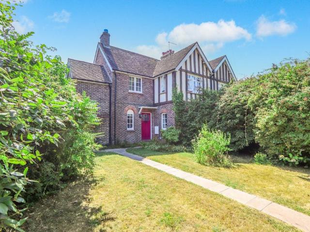 House for sale in Heathlands, East Sussex