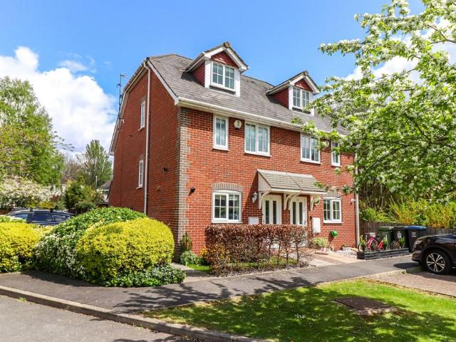 House for sale in Pouchen End, Hertfordshire