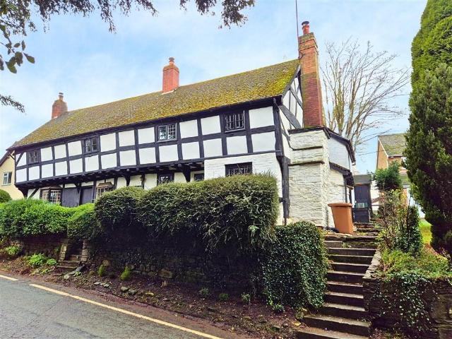 House for sale in Pembridge