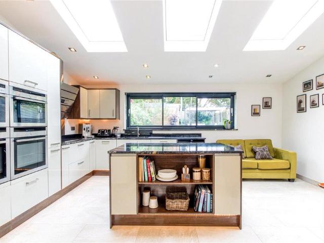 House for sale in Knowle West, Feckenham