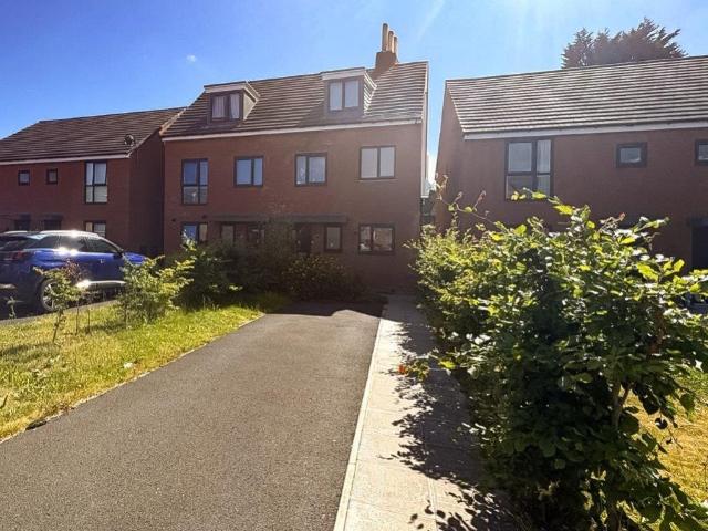 House for sale in Rushall, Primrose