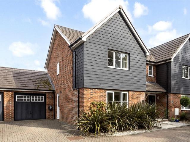 House for sale in World's End, Perryfields