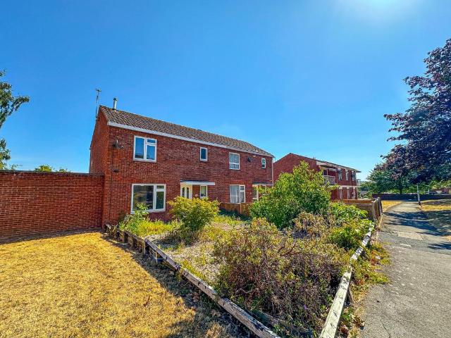 House for sale in Holway, Rumwell