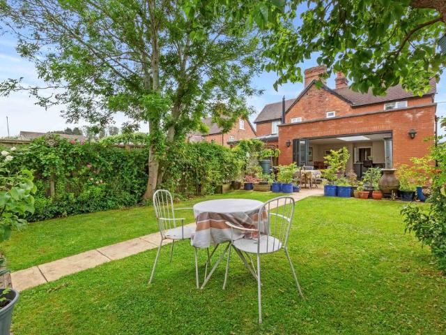 House for sale in Longwick, Buckinghamshire