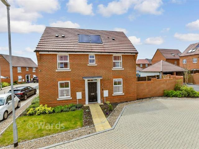House for sale in Oad Street, Kent