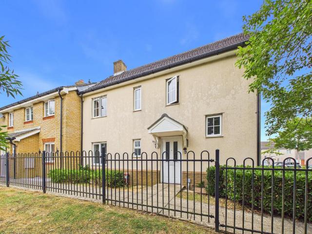 House for sale in Hawkinge, Folkestone