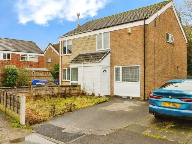 House for sale in New Hall Farm, Wigan