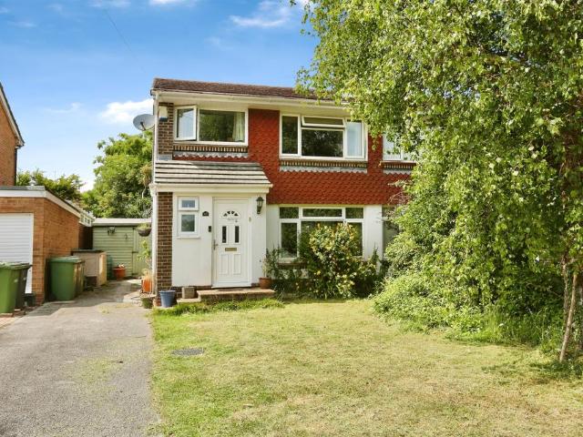 House for sale in Fair Oak and Horton Heath, Helford