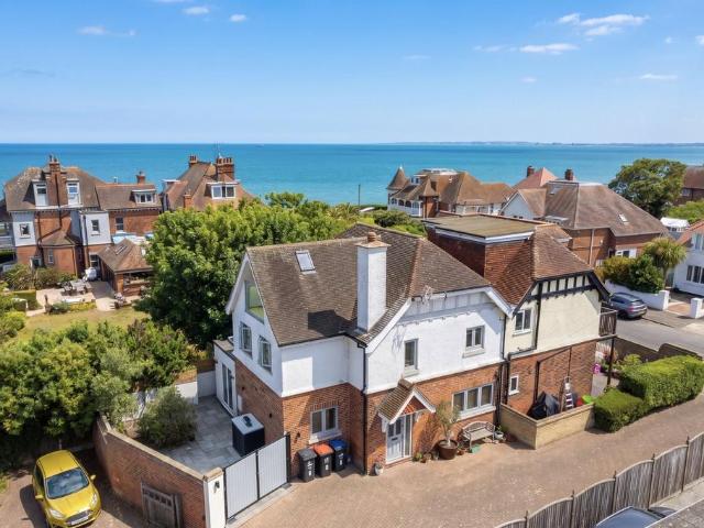 House for sale in Dumpton Gap, Acol