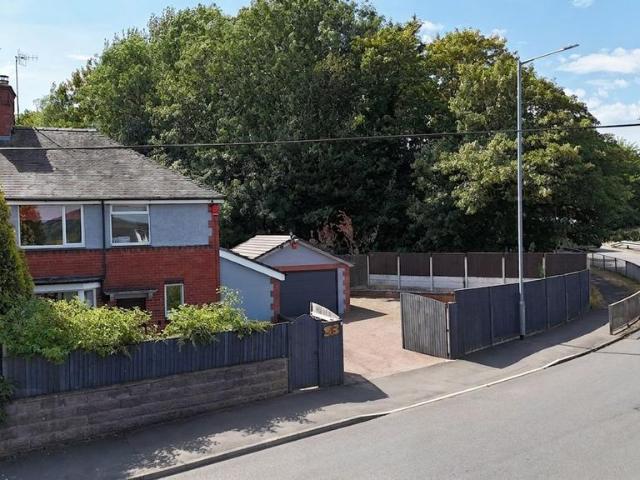 House for sale in Baswich, Staffordshire