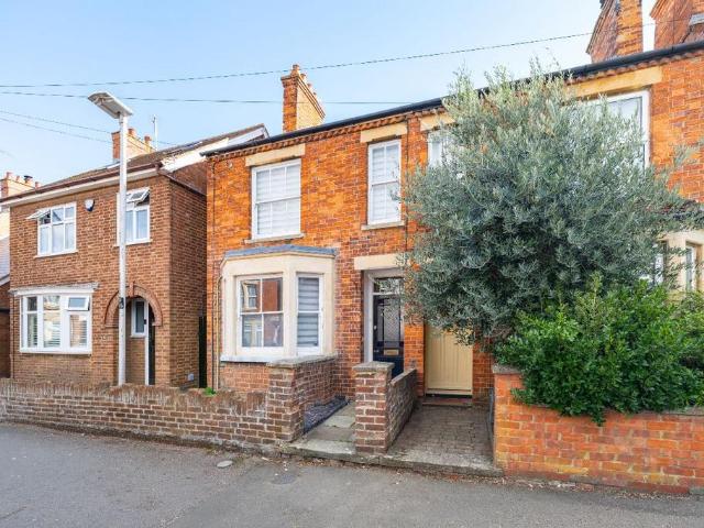 House for sale in Olney