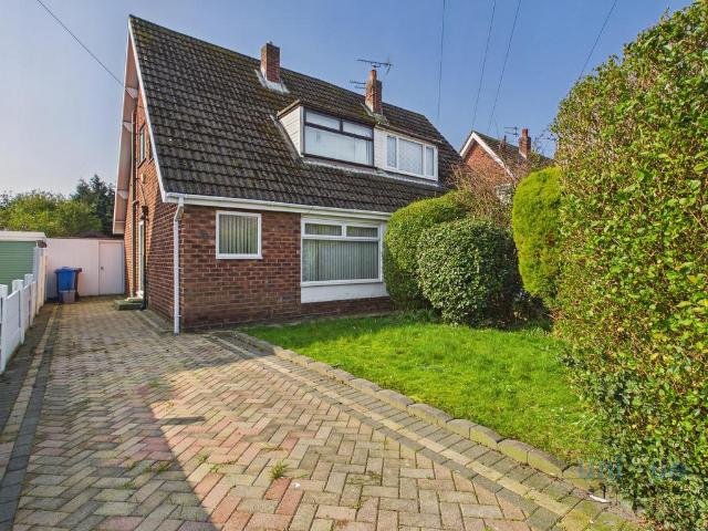 House for sale in Cabus, Lancashire