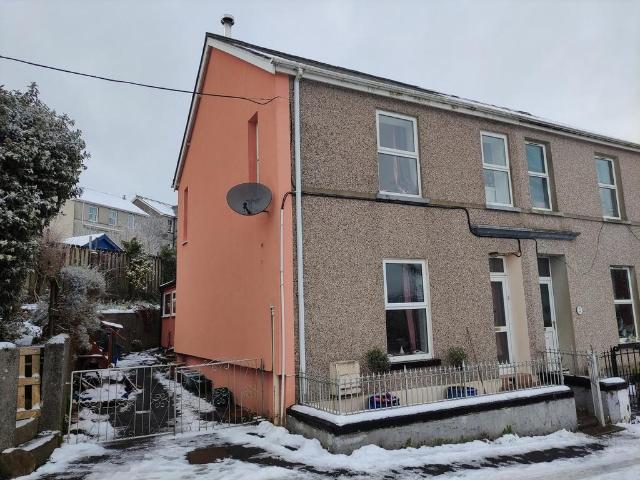 House for sale in Llandeilo, Wales
