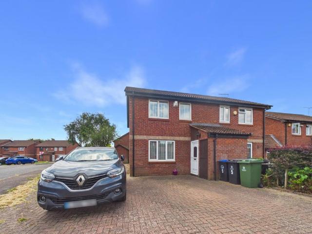 House for sale in Wexham, George Green