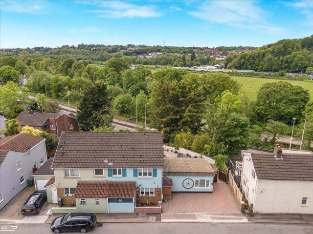 House for sale in Gwaelod-y-garth, Wales
