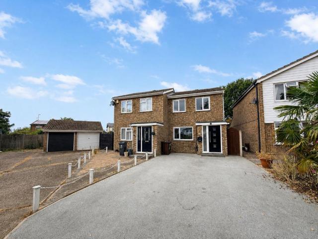 House for sale in Elmstead, Dale Hill