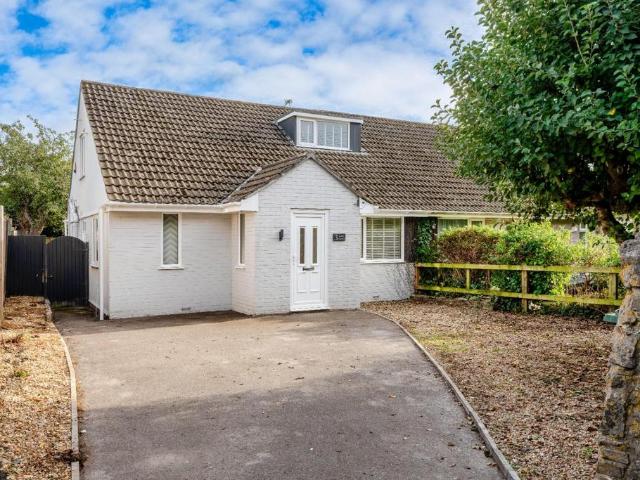 House for sale in Yatton, North Somerset