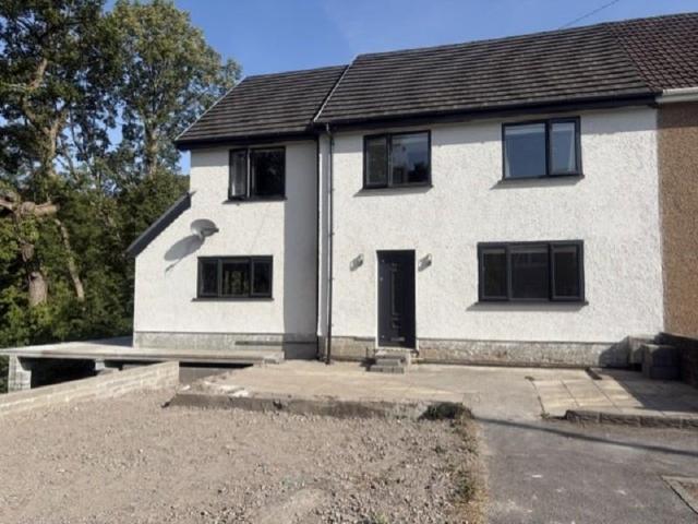 House for sale in Pontneddfechan, Wales