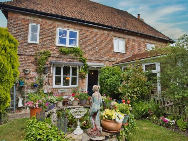 House for sale in Folkestone, Kent