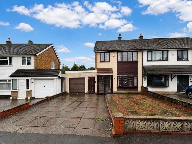 House for sale in Bloxwich, West Midlands