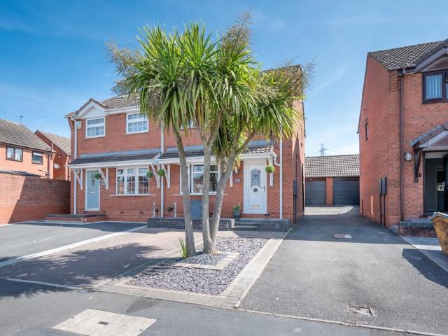 House for sale in Wednesbury, West Midlands