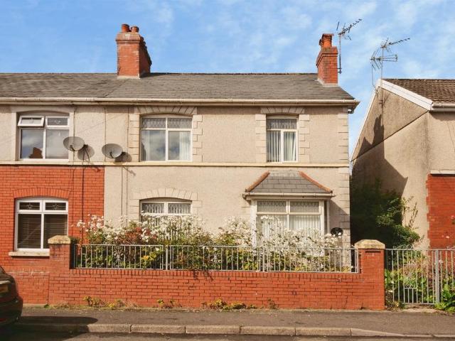 House for sale in Ynysawdre, Tondu