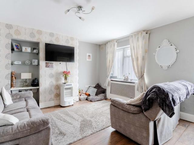 House for sale in Feckenham, City Of Bristol