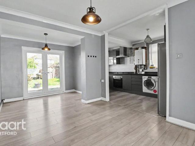 House for sale in Brooklands, Dartford