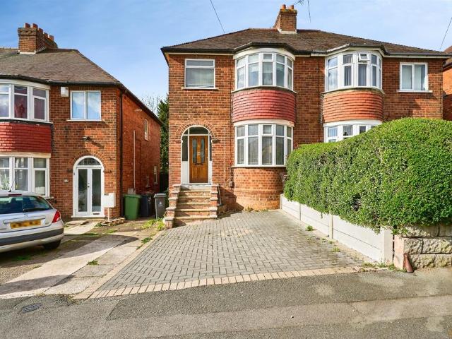 House for sale in Darlaston, West Midlands