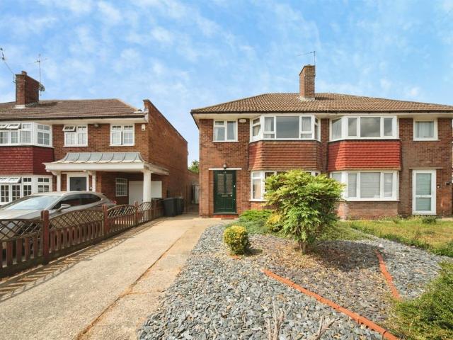 House for sale in Stopsley, Luton