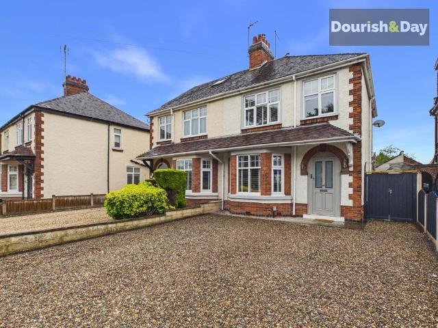 House for sale in Baswich, Staffordshire