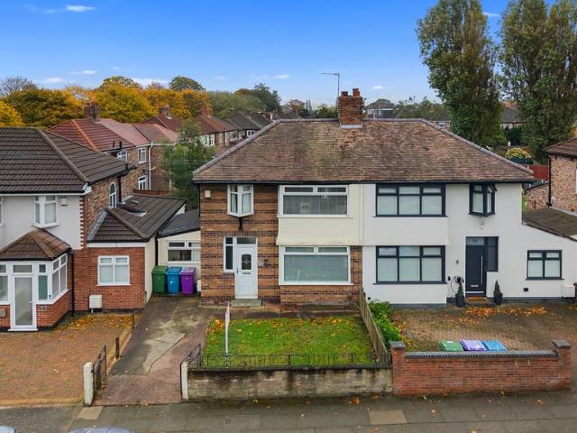 House for sale in Deysbrook, Calderstones