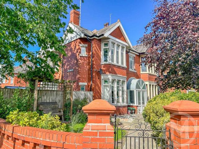 House for sale in Common Edge, Blackpool