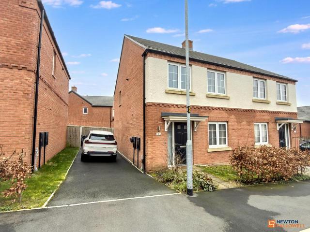 House for sale in Agar Nook, Leicestershire