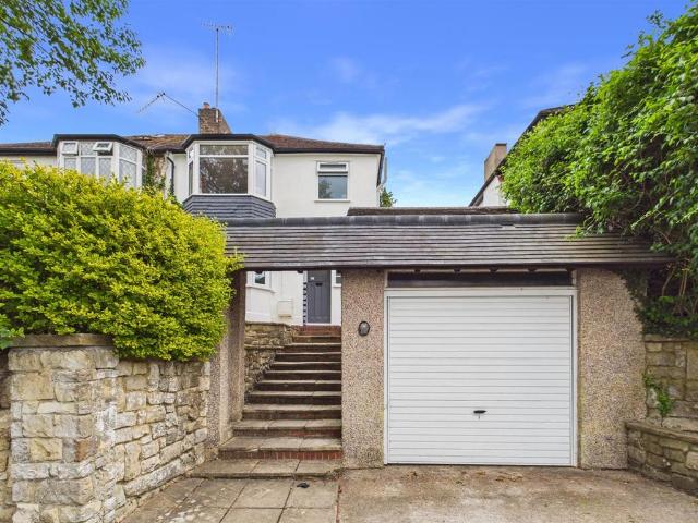 House for sale in London Borough of Croydon, Purley