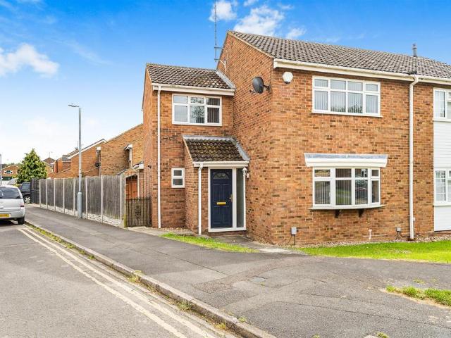 House for sale in Harlington, Bedfordshire