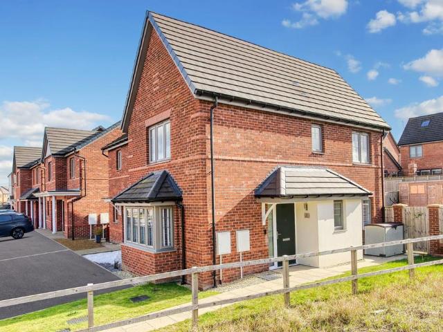 House for sale in Brackenfield, East Midlands