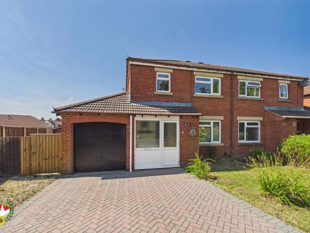 House for sale in Gloucester, Gloucestershire