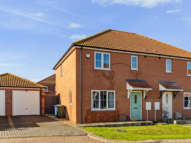 House for sale in Becklands, New Waltham