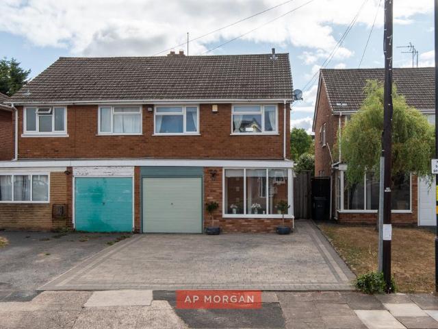 House for sale in Hall Green, West Midlands