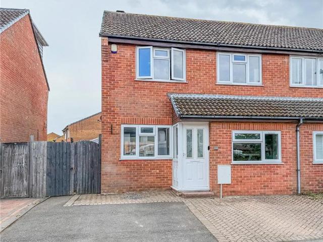 House for sale in Highcliffe